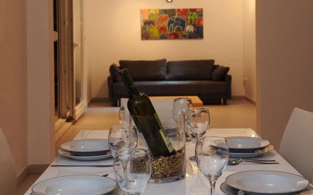 Citybreak Apartman With Private Beach Near Split
