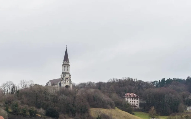 Visitation Private Studio