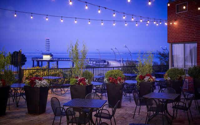 Waterfront Hotel Downtown Burlington