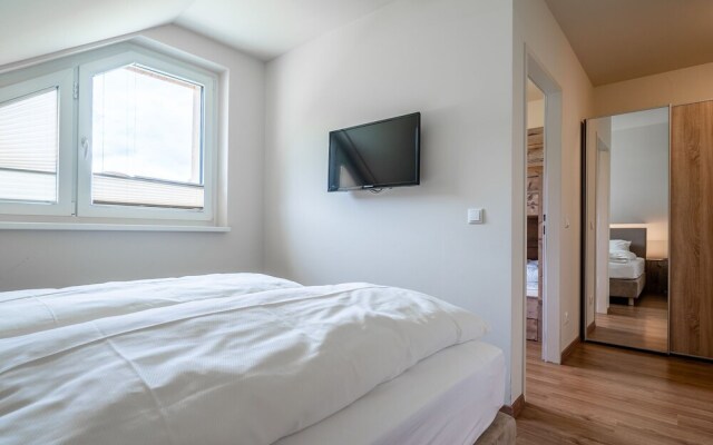 Warm Apartment in Gosau With Shared Sauna