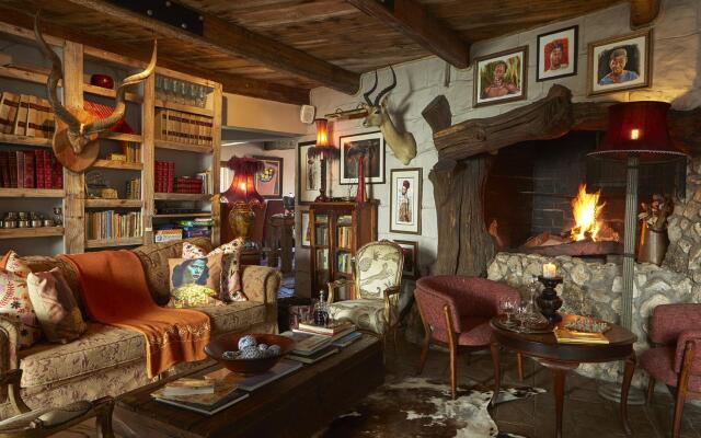 Abalone Hotel & Villas