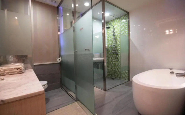 Zara Hotel