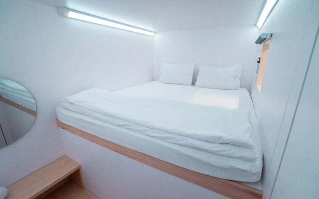 Bobobox Pods Alun Alun