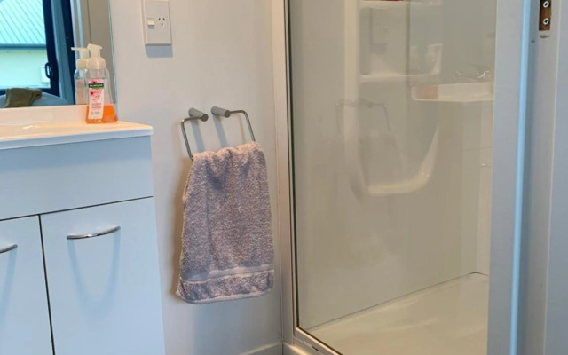 A Beauty on Bligh St Te Anau