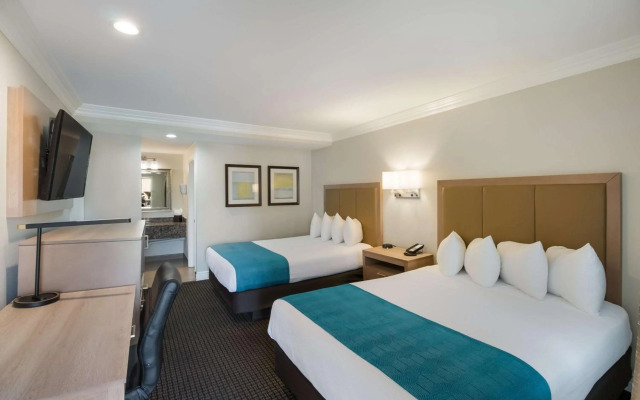 BLVD Hotel and Studios Universal-Hollywood, an Ascend Collection Hotel