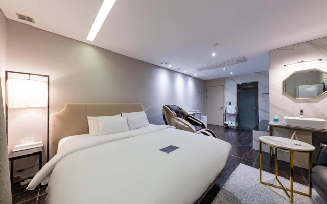 Daejeon Yuseong Bergen Hotel