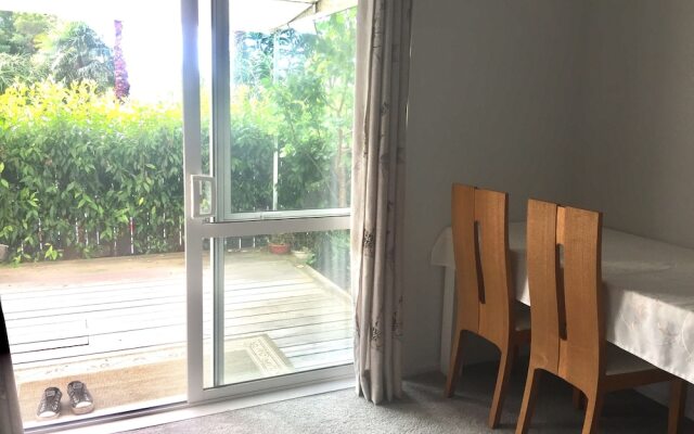 Cute One Bed Room on Lake Road