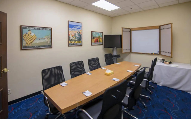 Clarion Hotel & Convention Center