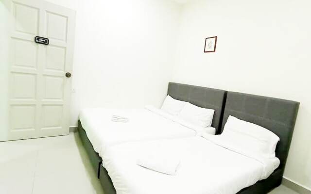 MN Ferringhi Inn by OYO Rooms