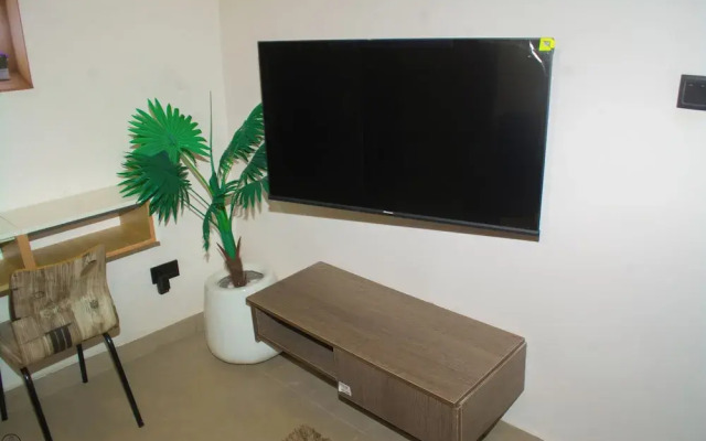 1BD Serenity Dubai Suites