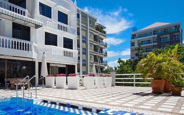 Pratumnak Point Villa