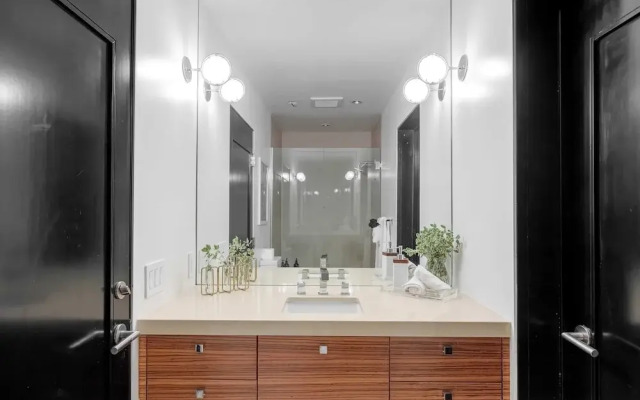 Kings Road West Hollywood Luxury Pool, Views, Firepit, Modern Design