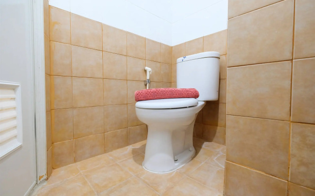 2 Bedrooms at Green Pramuka City Apartment By Travelio