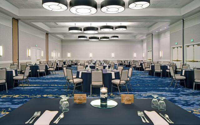 Hilton Peachtree City Atlanta Hotel & Conference Center