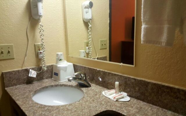 Travelodge Muskegon