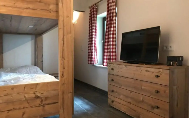 Alpine Hut Hannah Comfortable Vacation Home