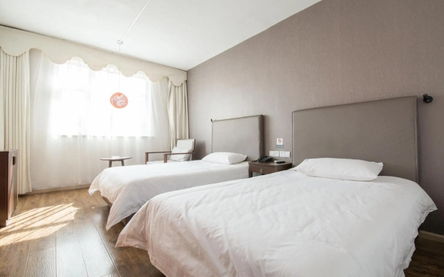 Luguhu Aishang Hotel