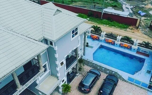 Green Palm Apartments
