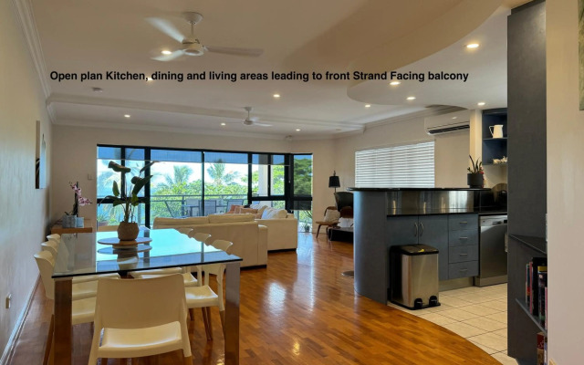 Townsville Lighthouse - 3/103 Strand