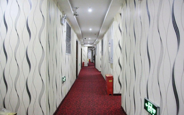 Tianyue Express Hotel (Wuhan Railway Station Happy Valley Branch)