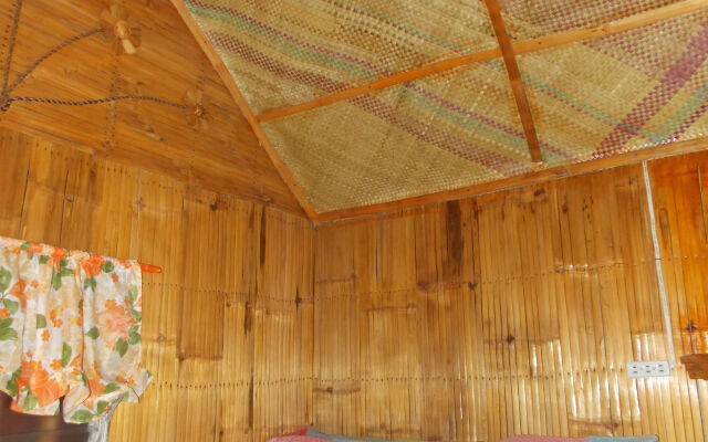 Maxvir Inn Beach Resort