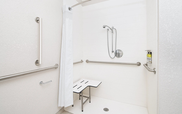 Holiday Inn Express Statesboro by IHG