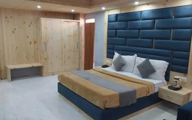 Hotel Royal Grand - Manali