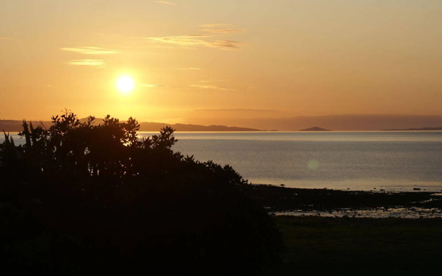 Te Puru Beach Lodge