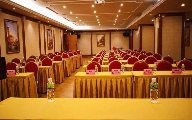 Vienna international hotel (zhuhai lovers middle road haibin store)