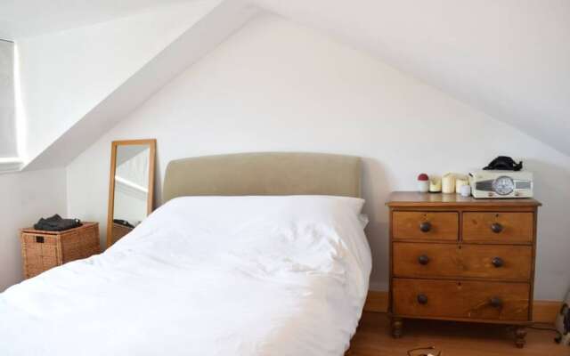 Stylish 2 Bedroom Flat in Finsbury Park