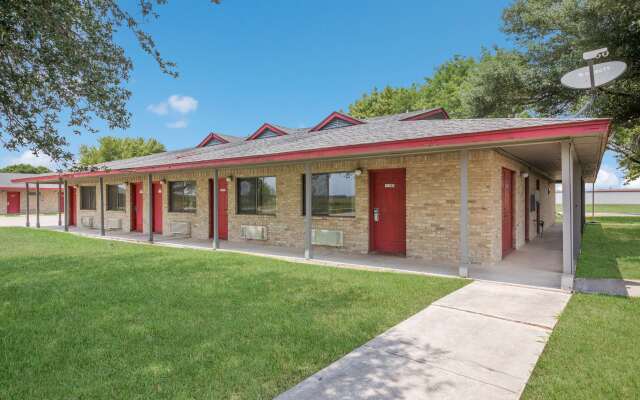 Americas Best Value Inn Lockhart