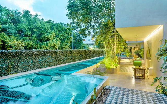 403 Stunning rooftop apartment for couples w/private pool