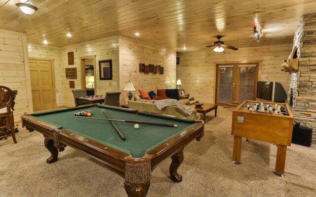 Eagles Breeze Nevaeh Cabin Rentals