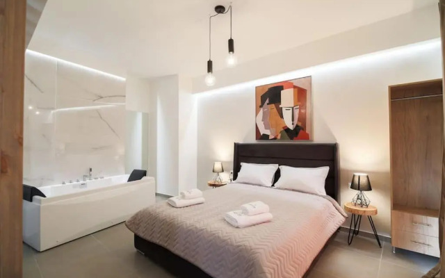 La Casa New Central Coastal Apartment & Jacuzzi