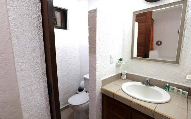 Hotel Bosque Caribe , 5th Av Zone