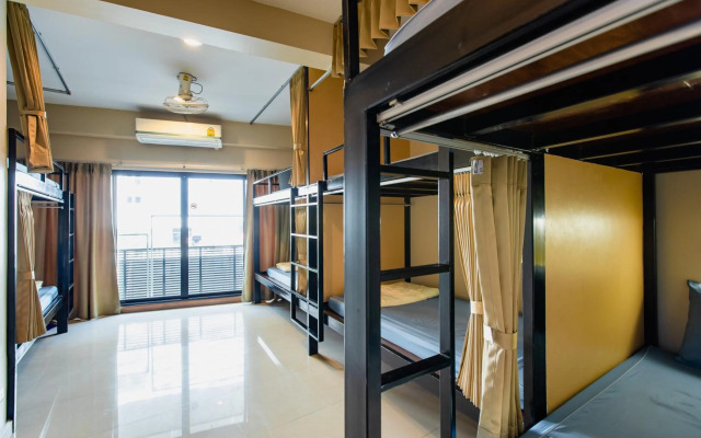 Restiny Hostel