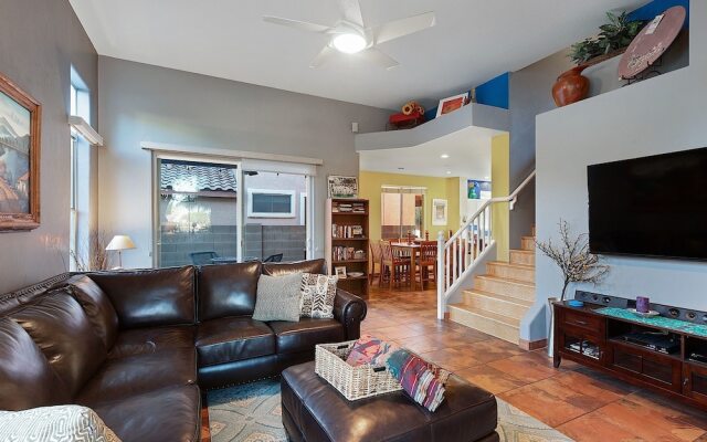 Stylish Southwest 2 BR by Casago