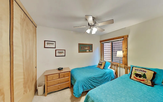 4020skiv 2 Bedroom Condo