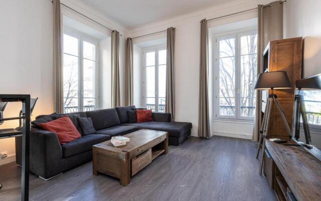 Jean Medecin Av - Large 2 Bdrs Central AC