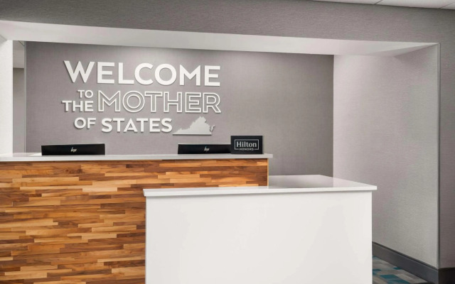 Hampton Inn Roanoke/Hollins - I-81