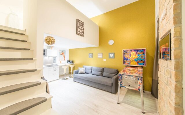 happy home Budapest JOY