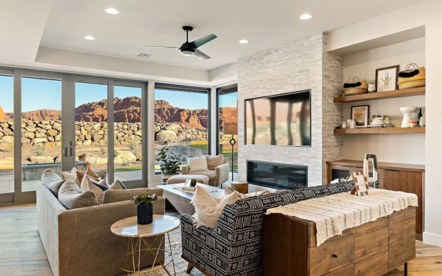 Snow Canyon Retreat #13 by RedAwning