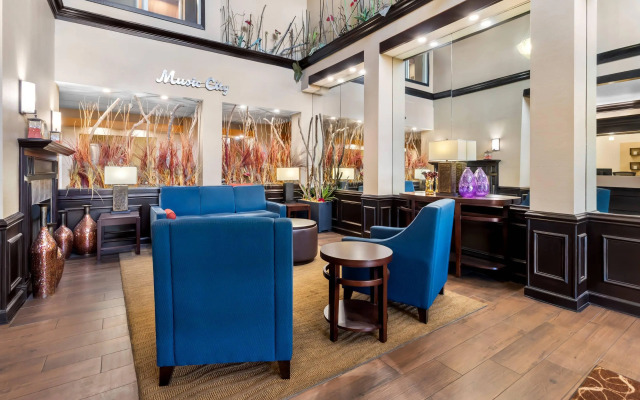 Comfort Suites At Rivergate Mall