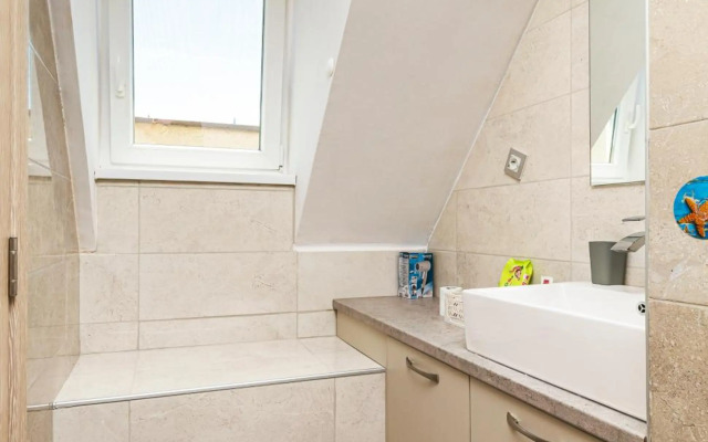 Fancy 1BD penthouse with terrace near the centre