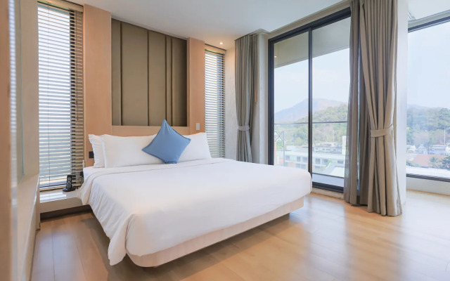 Balcony Seaside Sriracha Hotel & Serviced Apartments