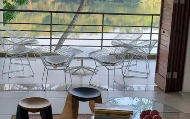 Yeguas 102 by Wynwood House