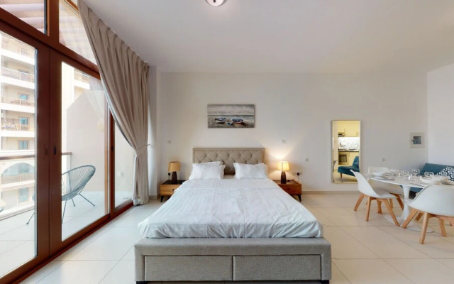 Tanin - Designer Studio With Mesmerizing Sea View