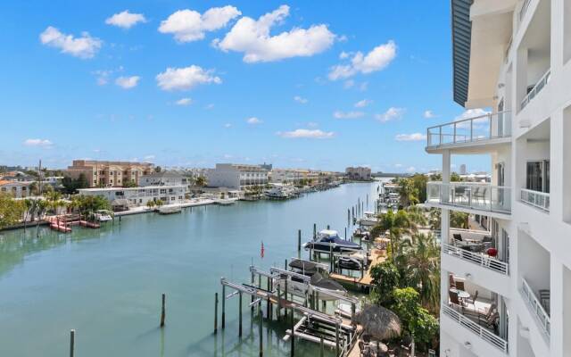 Sun West Palms 301