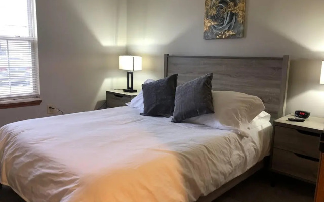 2 Bedroom Apartment Next To Rivian