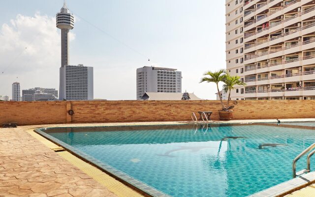 ThepThip ArtDeco Apartments